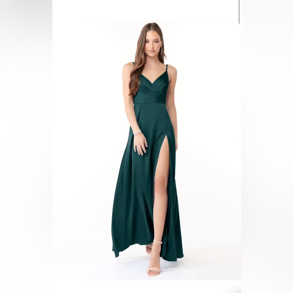 Emerald Green V-Neck Spaghetti Strap Slit Evening Dress